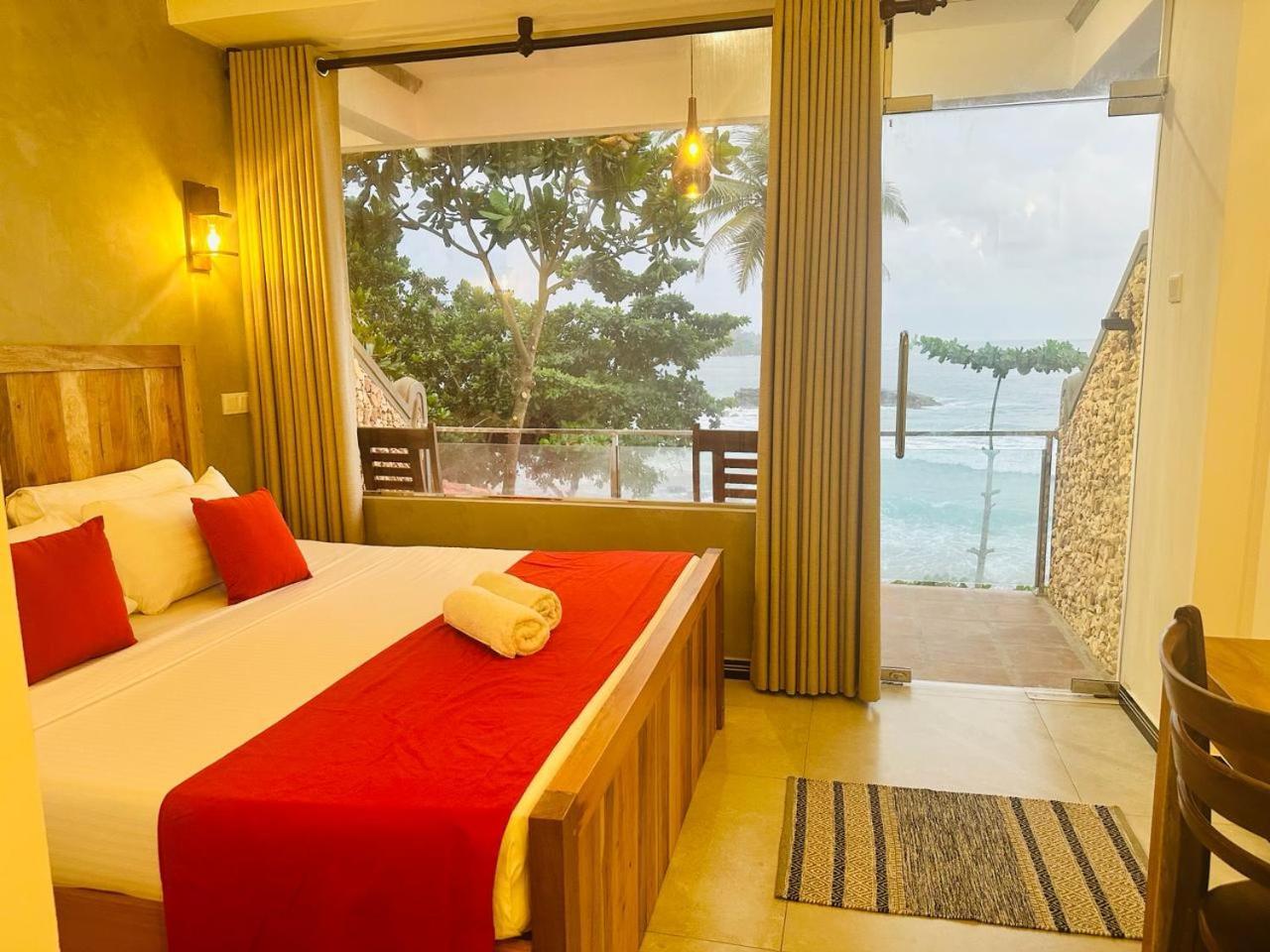 Coral Beach Hotel Mirissa Exteriér fotografie